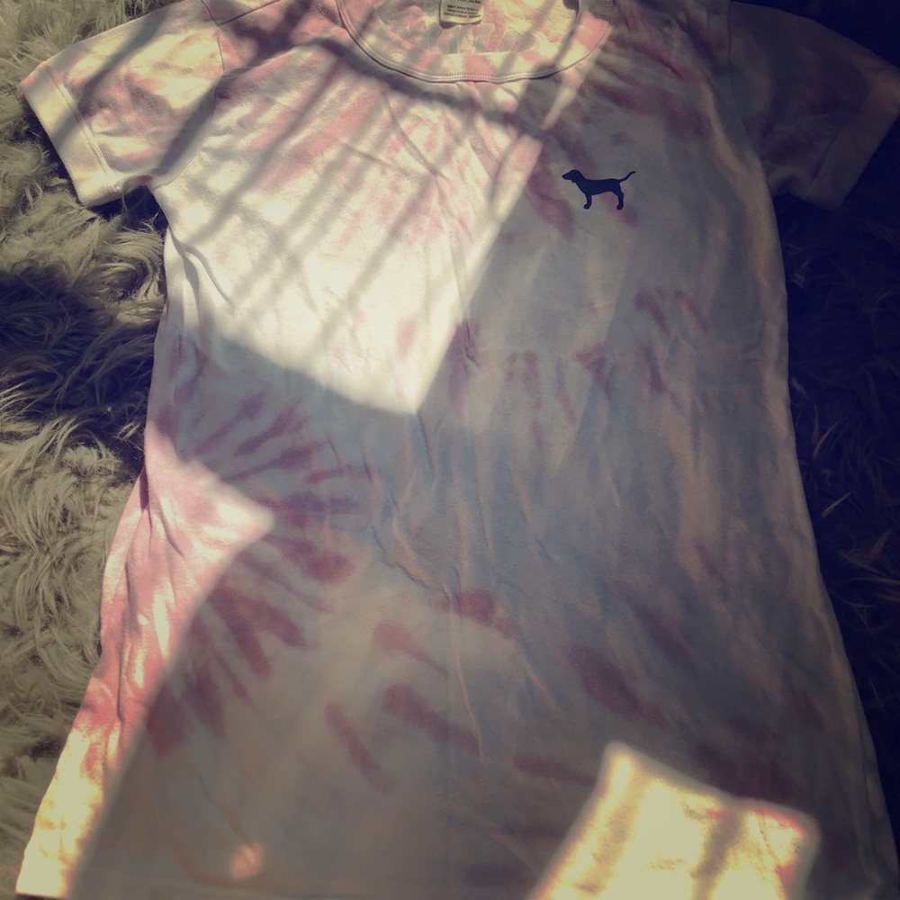 Tee shirt